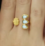 Satya | Blessed Insight Labradorite Hamsa Adjustable Ring