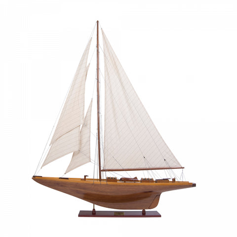 Shamrock Yacht, Wood