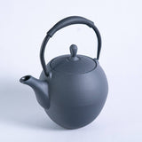 Dark Gray Round 44oz Cast Iron Tea Pot