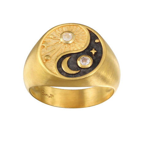 Satya | Celestial Balance Yin Yang White Topaz Ring
