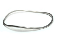 Matsu | Smooth Wavy 2mm Sterling silver Bangle