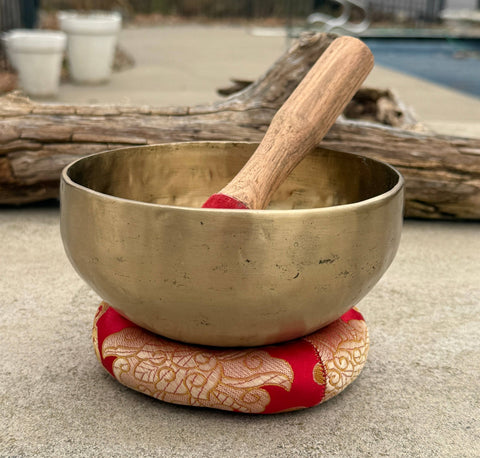 LUNGTA | Hand-Hammered Tibetan Singing Bowl Complete Set with Mallet