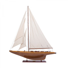 Shamrock Yacht, Wood