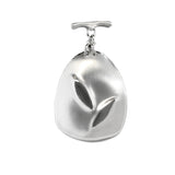 MATSU | Oval Leaf Pendant On Chain